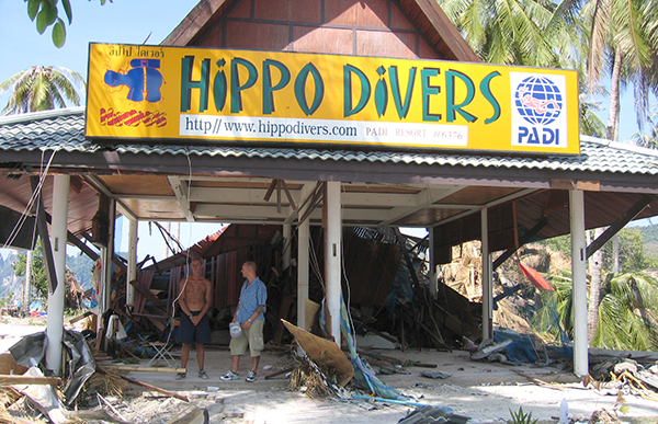 Tsunami Thailand Phi Phi Island 2004